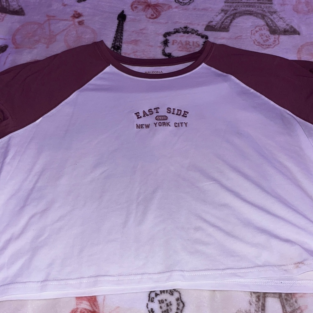 white & nude purple cropped tee